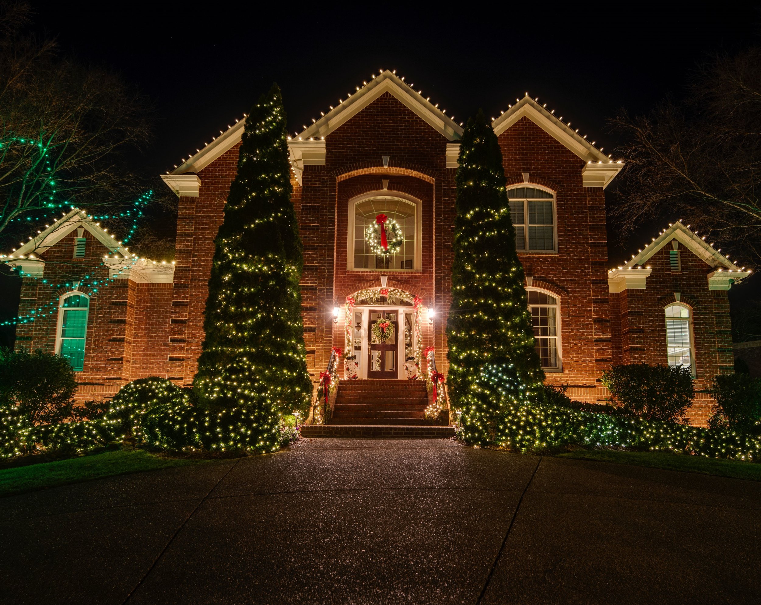 Christmas 2024 lights red